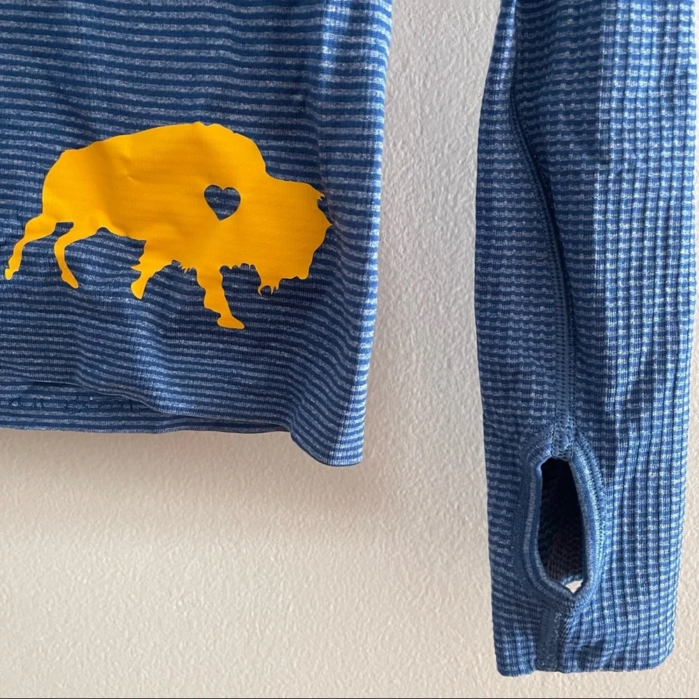 💙 RARE BUFFALO SABRES COLORS LONG SLEEVE LULULEMON HALF ZIP - Picture 4 of 7
